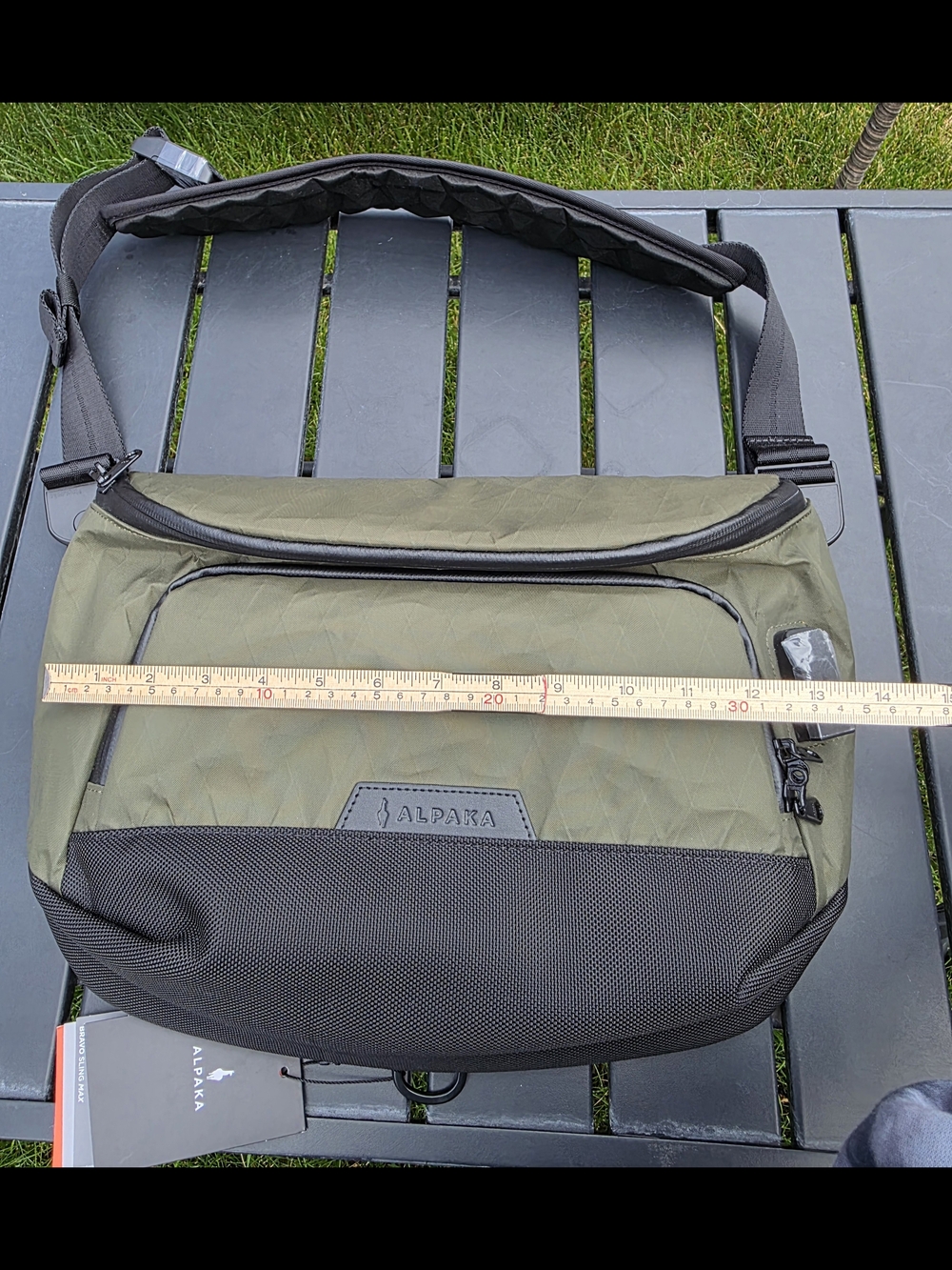 Alpaka Bravo Sling Max V2 Dark Green X-Pac VX21 10L NWT Laptop Sling Bag - Picture 14 of 16